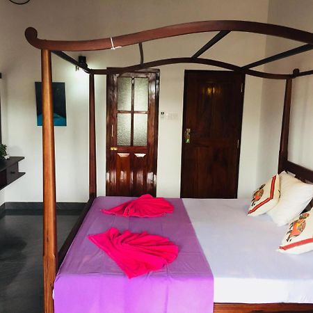 Sanjula Apartments Hikkaduwa Buitenkant foto