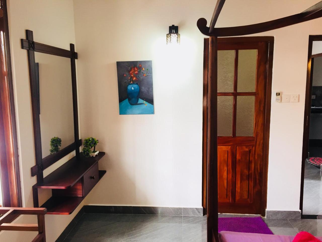 Sanjula Apartments Hikkaduwa Buitenkant foto